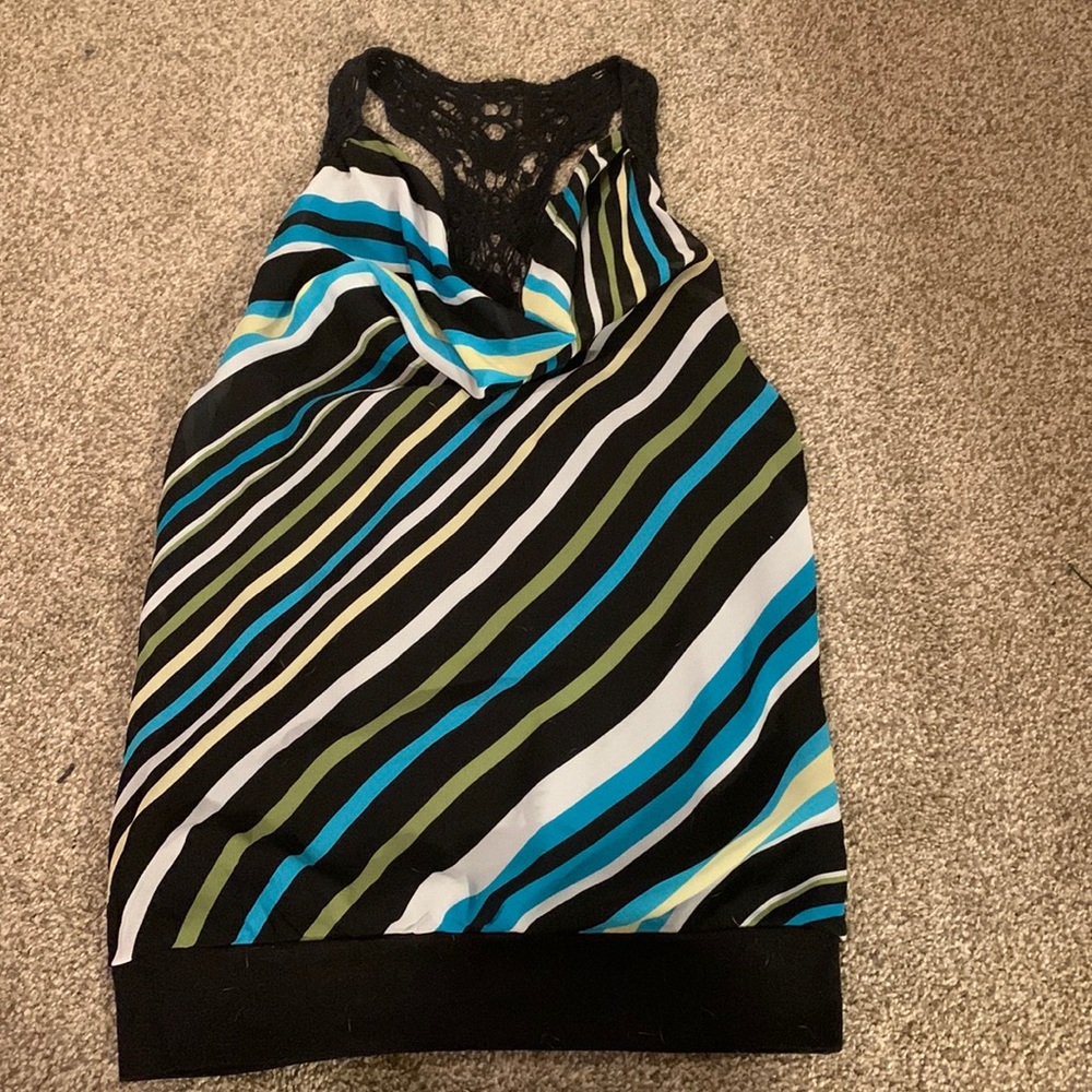 Multicolored scoop neck top